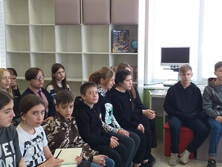 Воспитанники приняли участие во встрече с писательницей Н. Вольской.